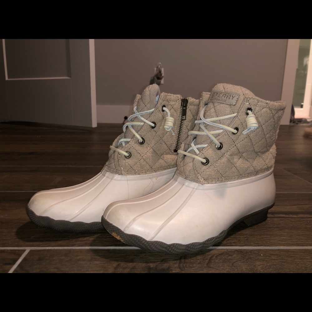 Women’s Sperry Duck Boots!